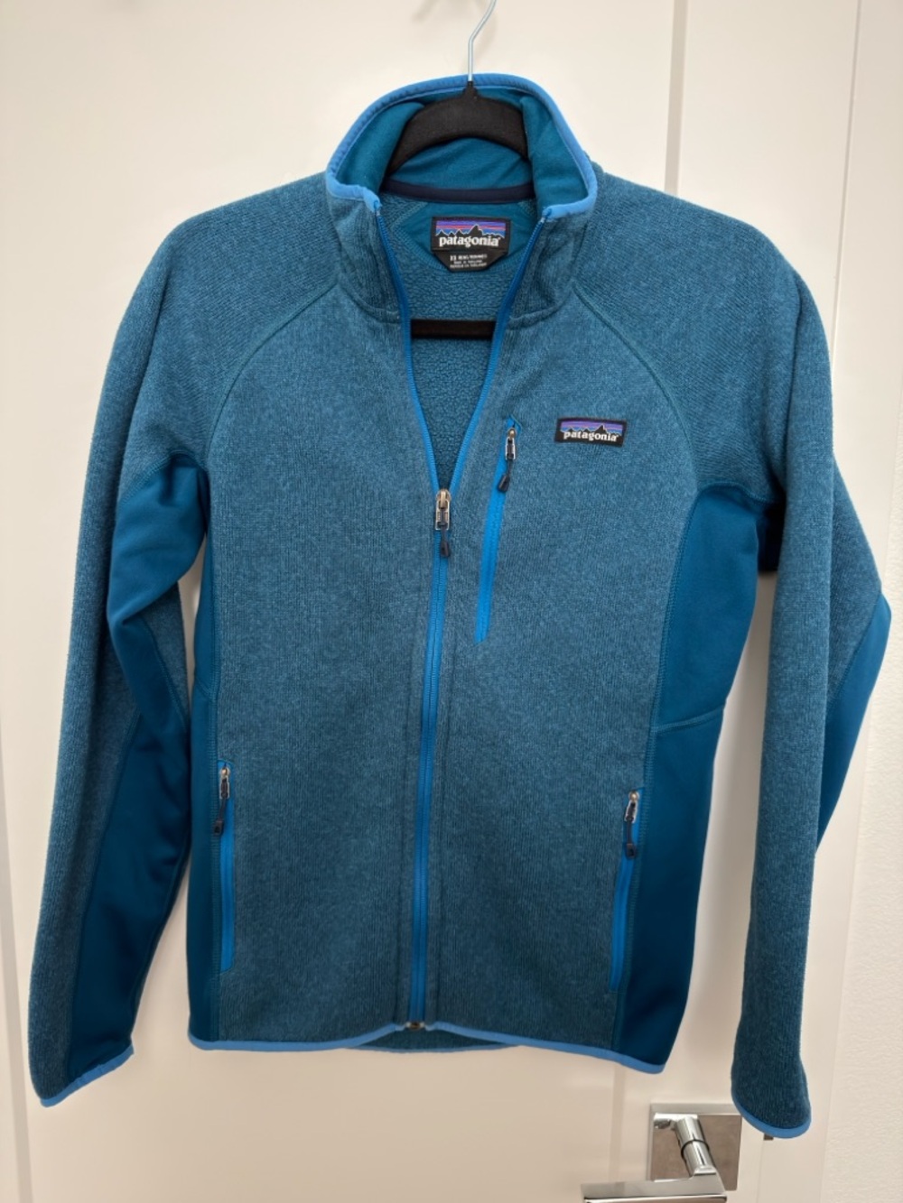Patagonia Men's Teal Blue Fleece Jacket (unisex) size XS